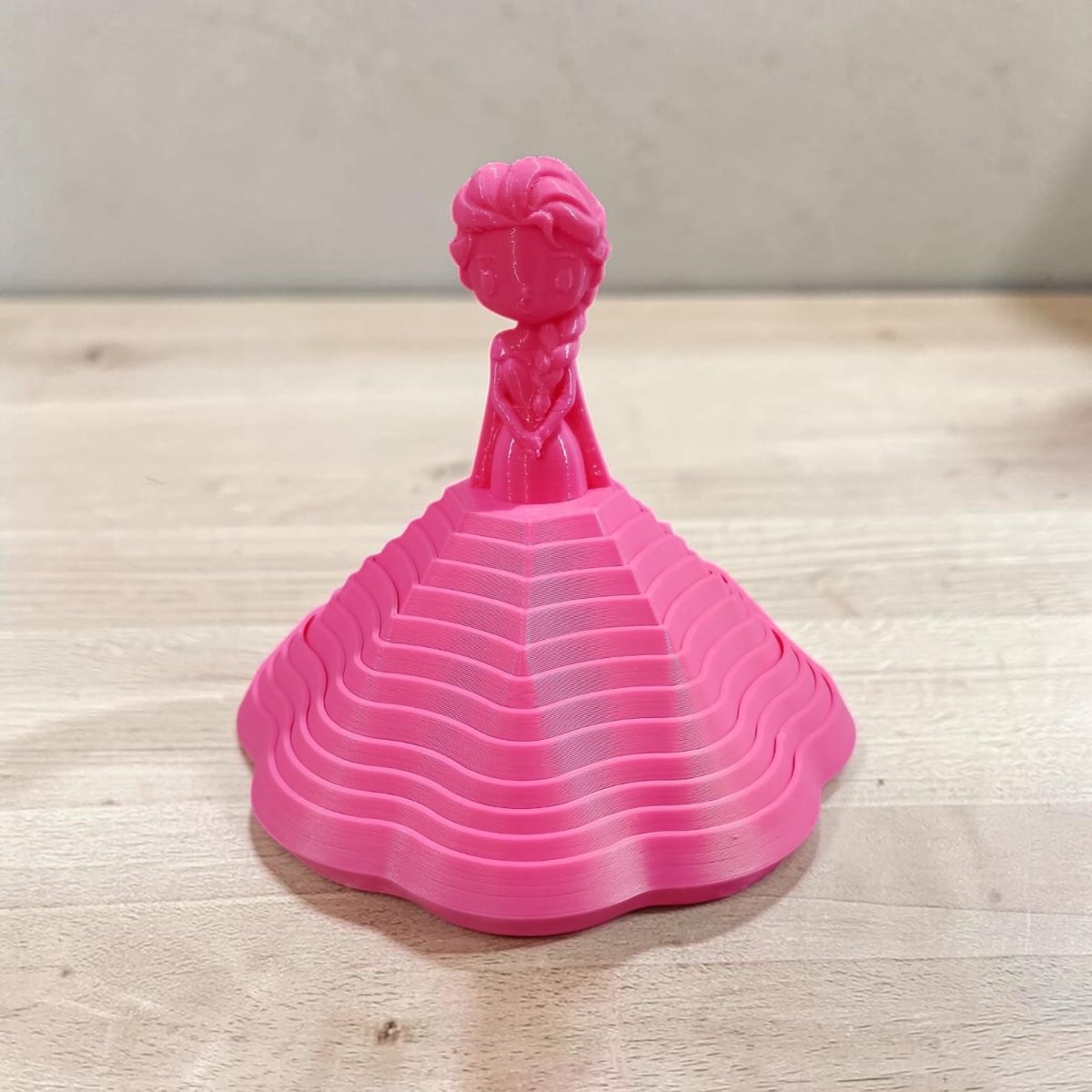 Princesa Elsa Dançarina - Brinquedo de Alívio de Estresse Torre de Cenoura